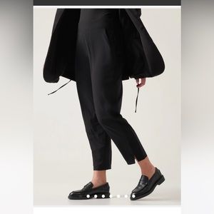 Athleta Brooklyn, ankle pants in black size 22